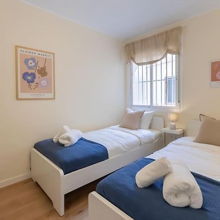 Downtown Flat With 46 Sqm Private Rooftop Terrace Malaga Bagian luar foto