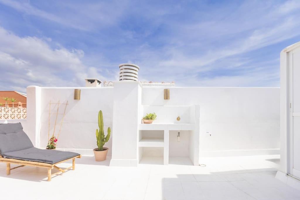 Downtown Flat With 46 Sqm Private Rooftop Terrace Malaga Bagian luar foto