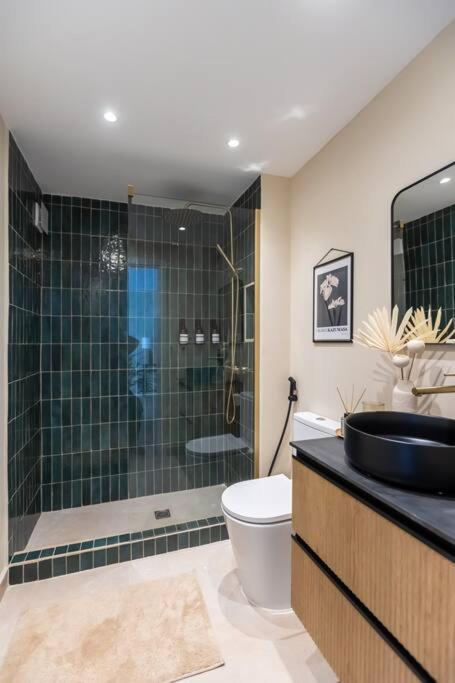 Downtown Flat With 46 Sqm Private Rooftop Terrace Malaga Bagian luar foto
